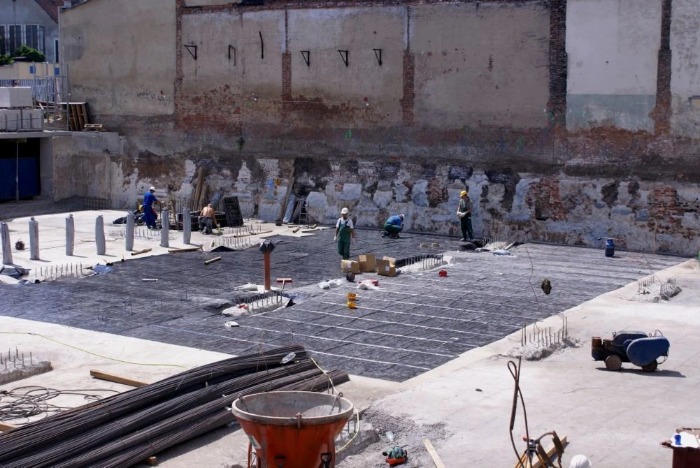 Posadowienie budynku Nowe Garbary (część A) na palach barrette wraz z zabezpieczeniem sąsiedniej zabudowy z zastosowaniem kolumn jet-grouting, zdjęcie 7 z 7