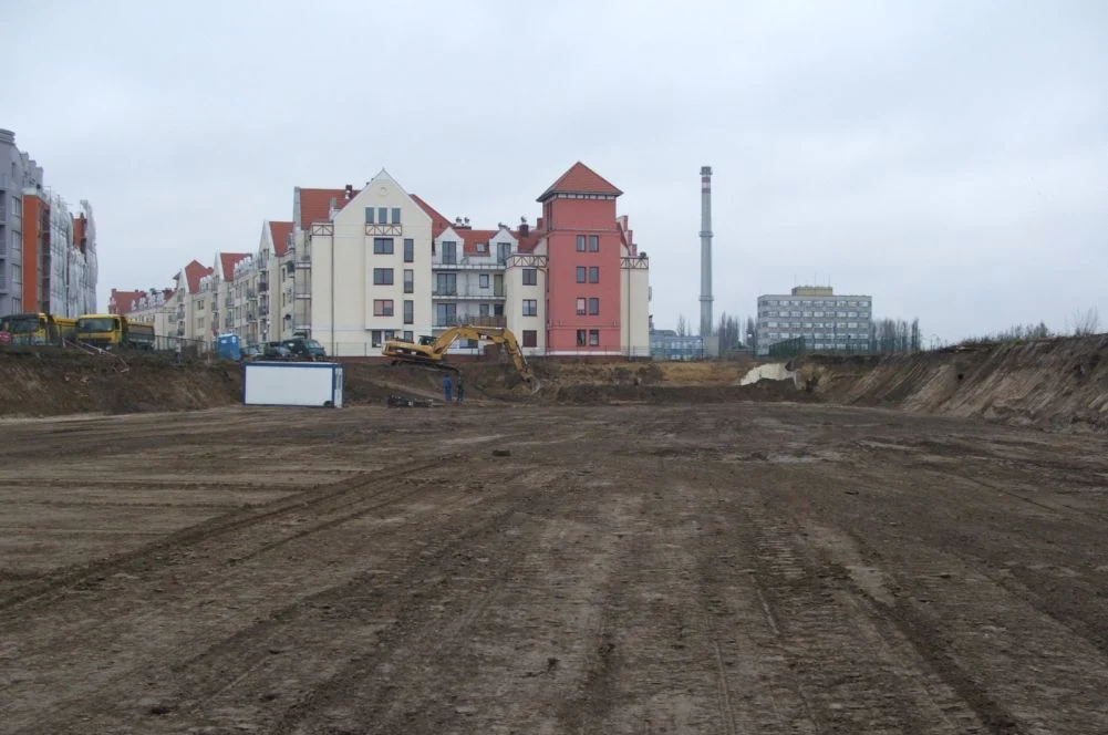 Żelbetowa płyta fundamentowa na podłożu wzmocnionym – zespół budynków mieszkalnych, zdjęcie 3 z 9